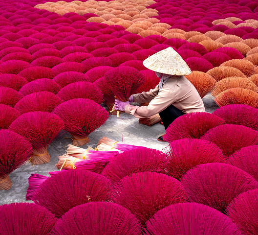 Get closer to the story